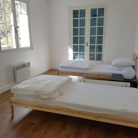 Apartamento T4 *